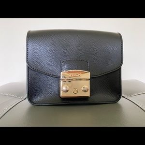 Furla Metropolis Mini in Black